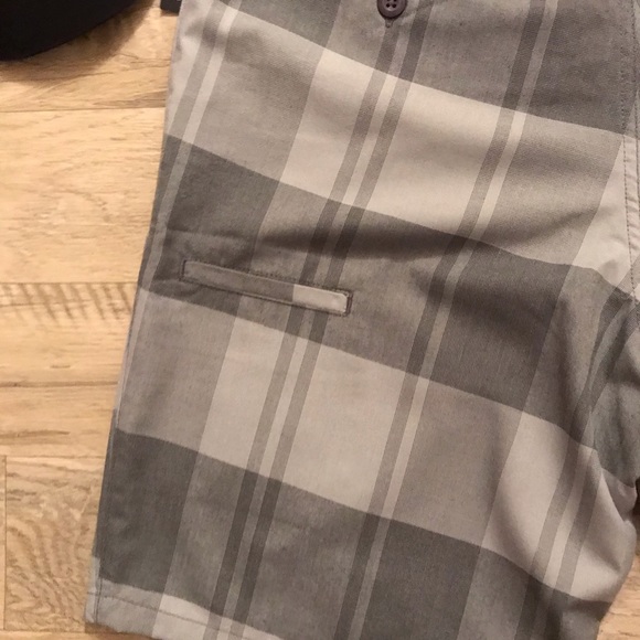 NWT gray/black Rip Curl flat front  size 32 - Picture 5 of 6